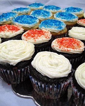 flag cupcakes up close