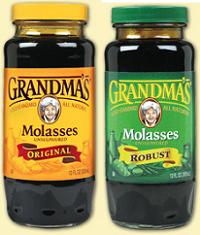 Grandmaâ€™s Molasses, light and dark