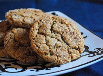 Spicy, Chewy Molasses Cookies