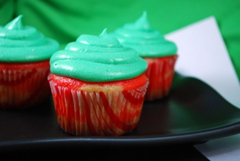 Candy Cane Christmas Cupcakes