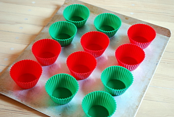 24 Packs Silicone Muffin Liners Cupcake Baking Cup Mold Non-Stick Standard Size
