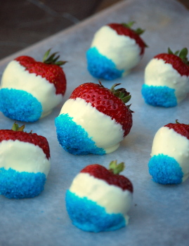 Red, White and Blue Chocolate Dipped Strawberries