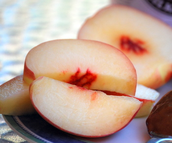 White Peach Slices