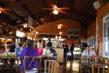 Kalaheo Cafe & Coffee Co, interior