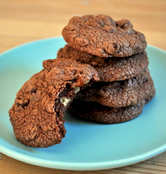 Pomegranate, Chocolate and Pecan Brownie Cookies