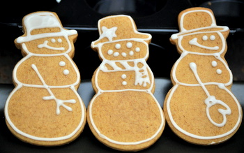 Pumpkin Gingerbread Snowmen