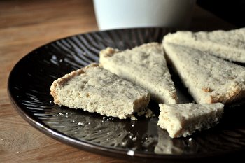 Irish Oatmeal Biscuits