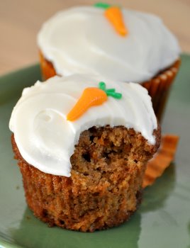 Carrot Cake Cupcakes, post-bite!