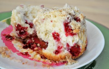 Raspberry Streusel Muffin, interior