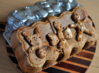 NordicWare Gingerbread Loaf Pan, reviewed