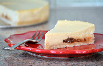 Vanilla Cheesecake with Preserves