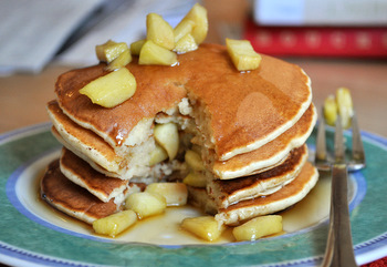 Apple Cinnamon Buttermilk Pancakes, innards