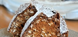 Applesauce Oatmeal Bundt Cake