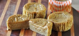 How to make Impossible Pumpkin Pie Cupcakes (video)