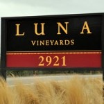 Luna Vineyards Sign