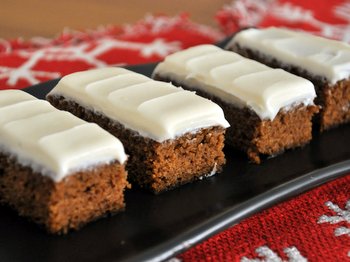 Brown Butter Gingerbread Cake Bars