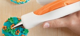 Nordic Ware EZ Deco Icing Pen