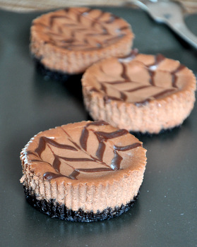 Chocolate Mini Cheesecakes from Baking Bites
