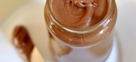 Homemade Chocolate Almond Spread