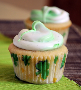 Vanilla and Lime Marble Cupcakes