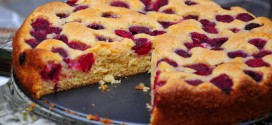 Fresh Raspberry Cake