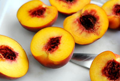 Freestone Peaches, pitted