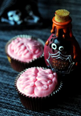 Bloody Brain Cupcakes