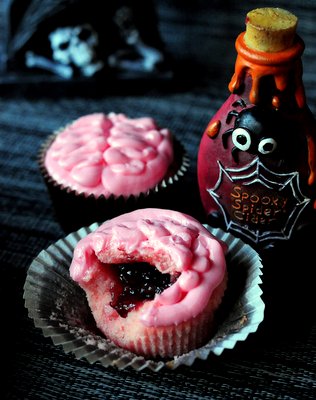 Bloody Brain Cupcakes, for Zombie Fans
