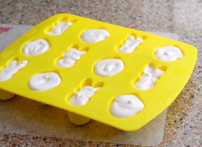 Wilton Peeps Silicone Mold, reviewed