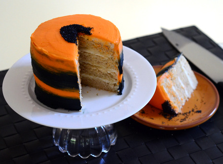 Craftsy Black and Orange Cake