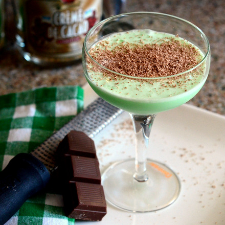 How to Make Grasshopper Cocktails for St Patrick's Day