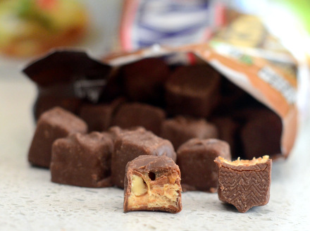 Snickers Bites for Baking, reviewed