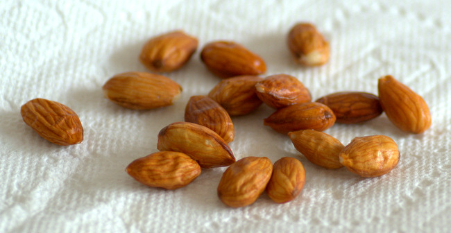 How to Peel Almonds