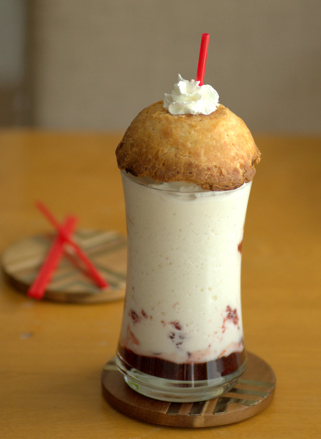 Cherry Pie Frappuccino - with Pie Dome Lid
