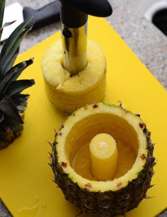 How to use a Pineapple Corer
