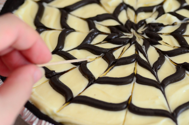 How to Make a Spooky Spiderweb Cheesecake