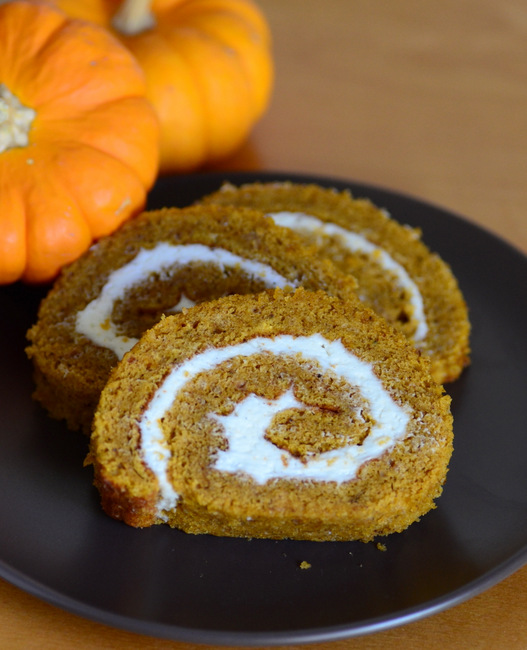 Pumpkin Roll Cake with Vanilla Buttercream 