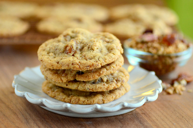 Cinnamon Raisin Granola Cookies