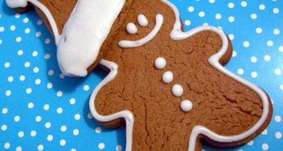Dress up your gingerbread cookies