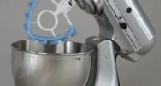 SideSwipe mixer blade