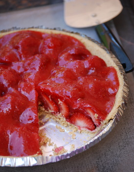Fresh Strawberry Pie - Baking Bites