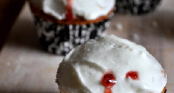 4 Sweet & Spooky Vampire Treats to Bake this Halloween