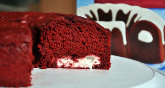 Pillsbury Supreme Collection Red Velvet Cake, reviewed