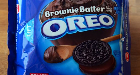 Brownie Batter Oreos, reviewed