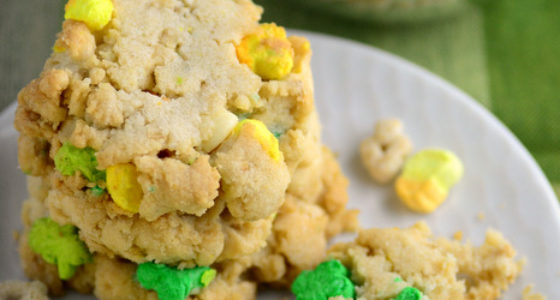 Crisp Lucky Charms Cereal Cookies